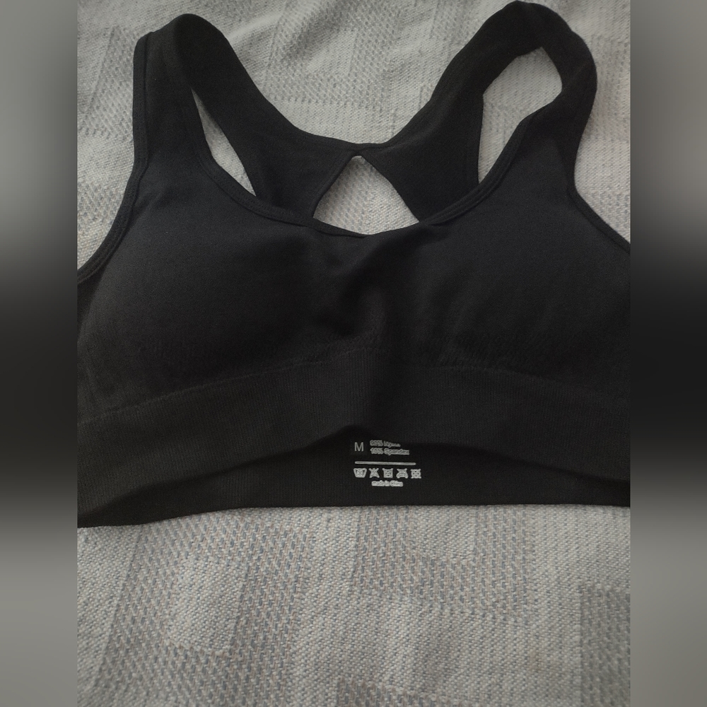 Black workout set. New without tags